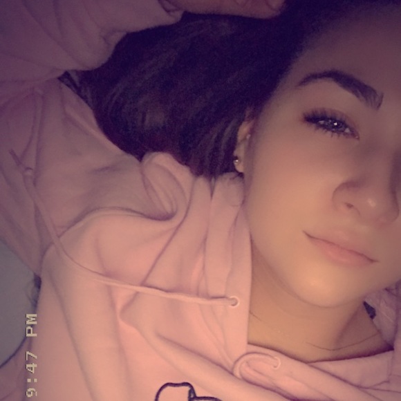 Meet your posher, Kameron! - Picture 1 of 4